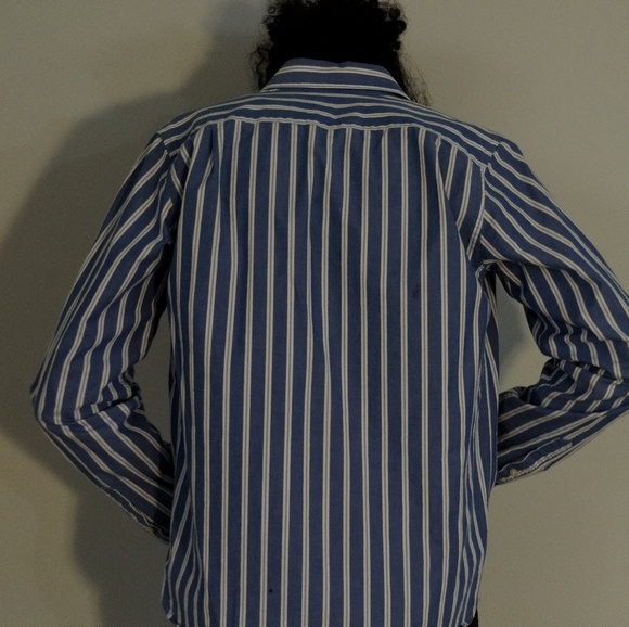 ▪ Button Down ▪ - Picture 6 of 7